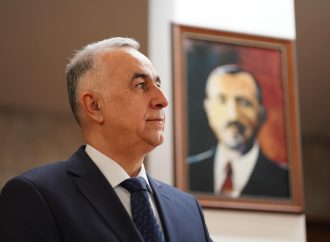 ئه‌بوبه‌كر كاروانی:هه‌رێم بڕوخێ تاڵاوی سوكایه‌تی گه‌وره‌ و مێژووی ده‌نۆشین