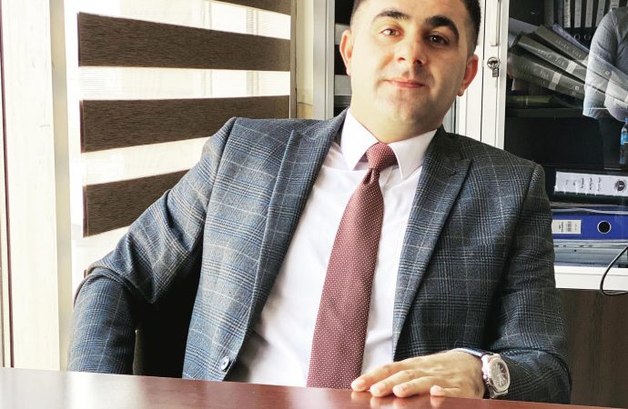 چۆمان محمد:داهاتی فرۆشتنی نەوت پێویستە لە دەستێكی ئەمیندا بێت