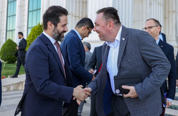 قوباد تاڵەبانی : نامانەوێت بەهۆی دواکەوتنی هەڵبژاردنەوە ناوبانگی هەرێم لەکەداربێت