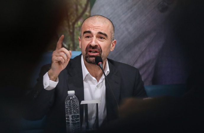 بافڵ جەلال تاڵەبانی پیرۆزبایی لە حزبی شیوعی عیراقی دەکات￼