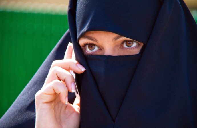 پەرلەمانی پورتوگال پڕۆژەیاسای قەدەغەکردنی نیقابی پەسەند کرد