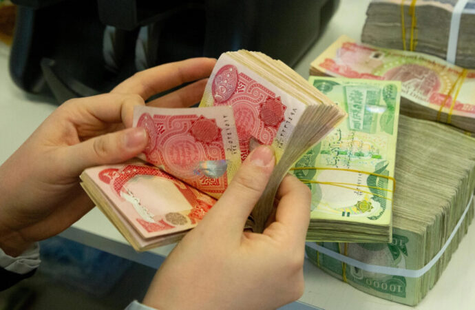 وەزارەتی دارایی هەرێم: بەغداد شکستی خۆی بە ئێمە دادەپۆشێت